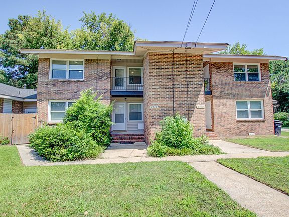 2nd image of 2912 Wesley St #B