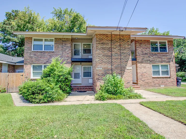 2912 Wesley St — Photo 1