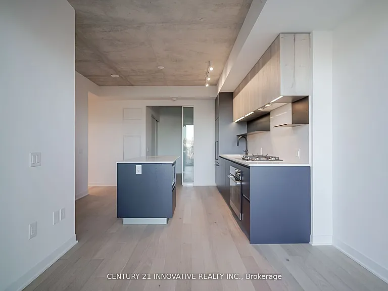2625 Dundas St W #311 — Photo 13