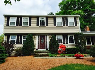 498 Old Farm Road, Franklin, MA 02038