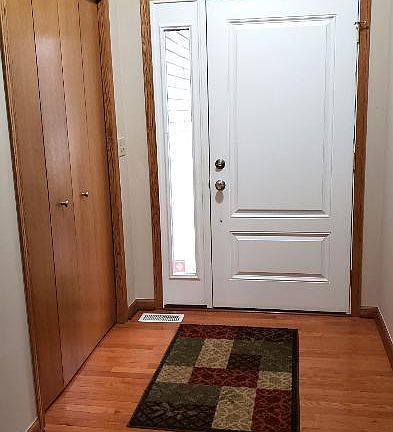 3rd image of 343 Berkshire Dr