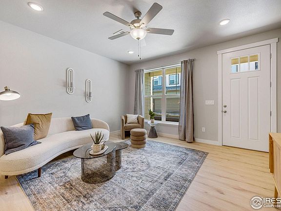 3rd image of 968 Birdwhistle Ln #4