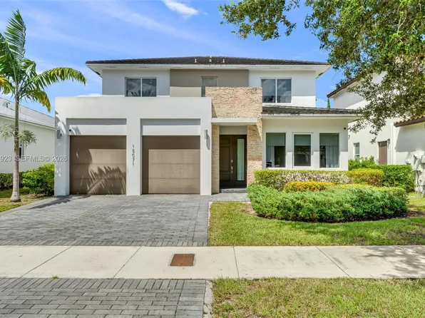 15071 SW 176th St, Miami, FL 33187