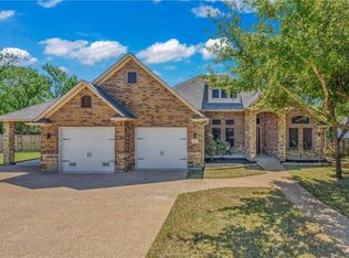 15701 Timber Creek Ln, College Station, TX 77845