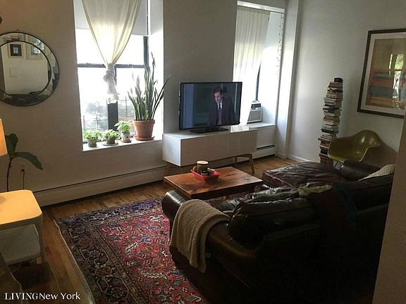 5th image of 133 Edgecombe Ave APT 1A