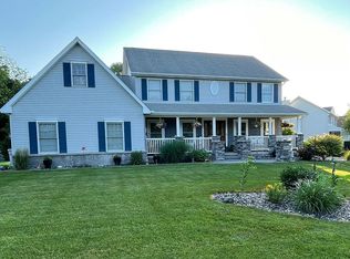 8863 Buchanan Rd, Brighton, MI 48116