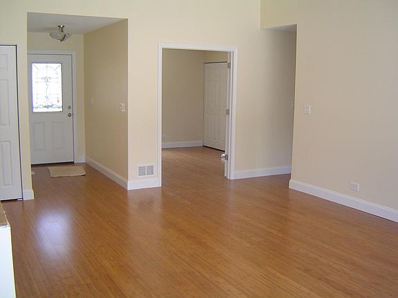 Family Room / Foyer / Bedroom Entrance