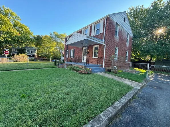 2856 Fairhaven Ave, Alexandria, VA 22303