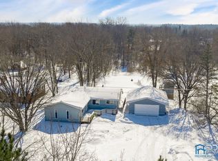 412 Edgewood Ln, Nekoosa, WI 54457