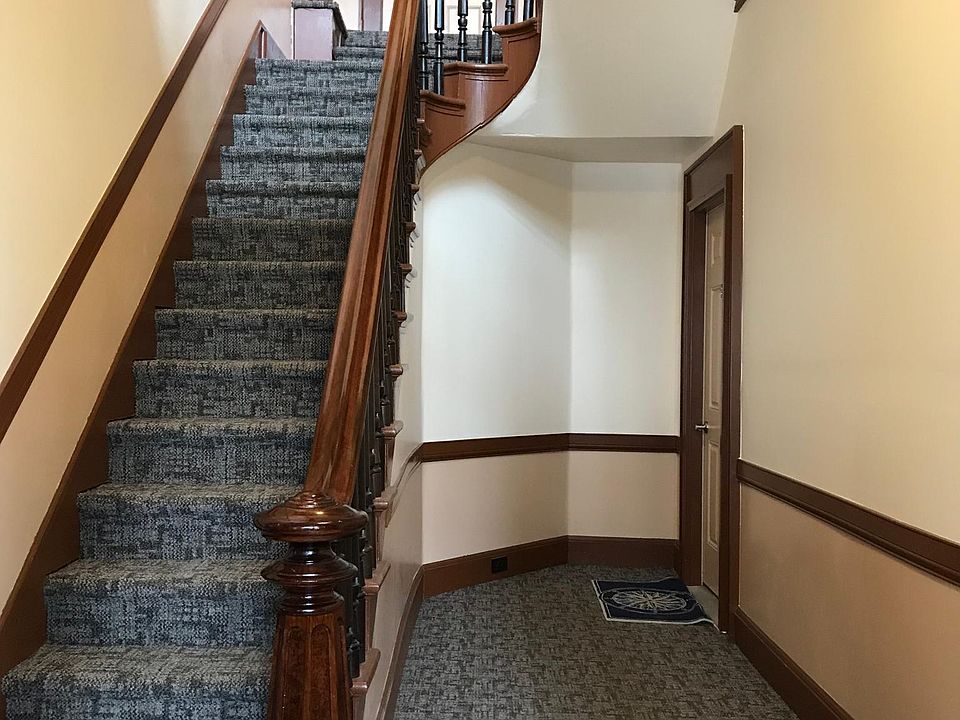 Entry Stair