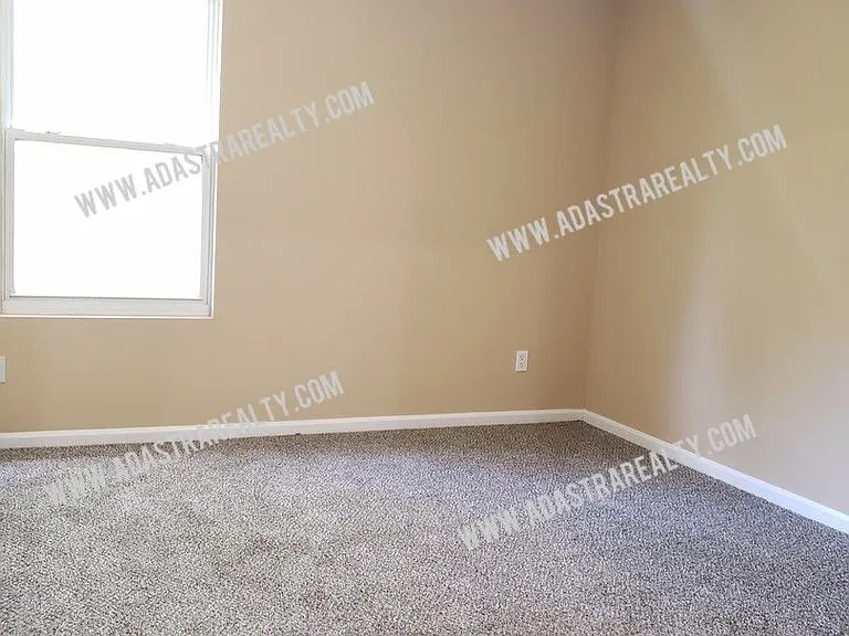 126 S Julia St — Photo 14