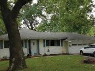 1836 SW Wayne Ave, Topeka, KS 66604