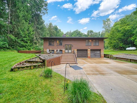 2nd image of 3860 Wellman Rd