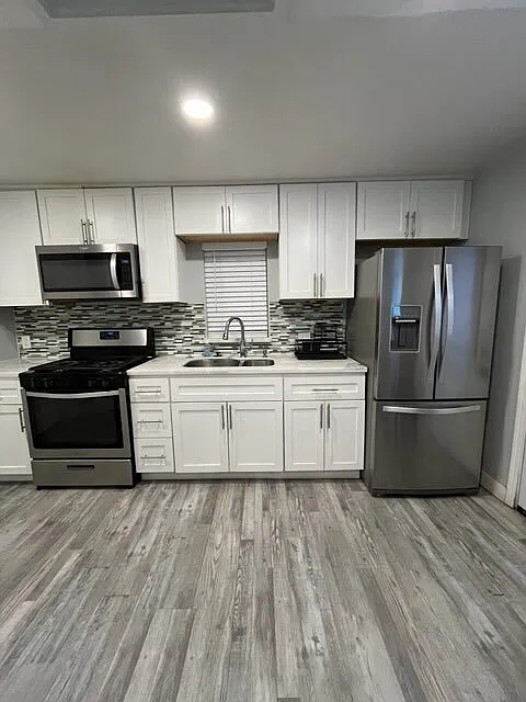 Building Photo - 1 bed, 1.0 bath, $1,700