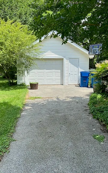 1318 Olive St — Photo 8