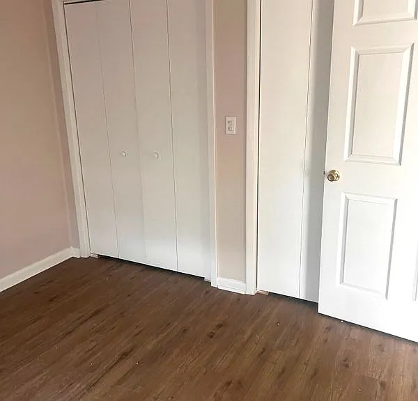 341 Selma St — Photo 3