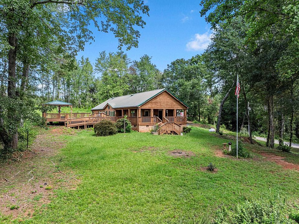 16th image of 995 Foster Rd