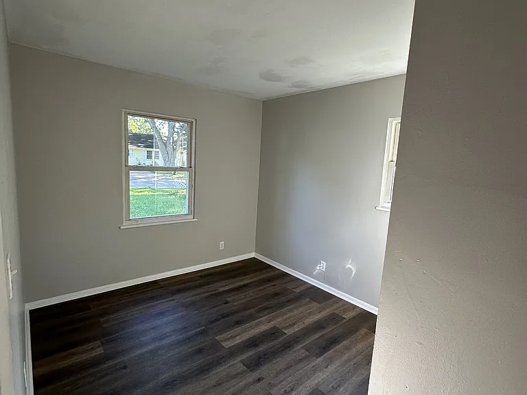2303 Bramble Way — Photo 9