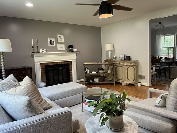 3rd image of 718 Highland Ave