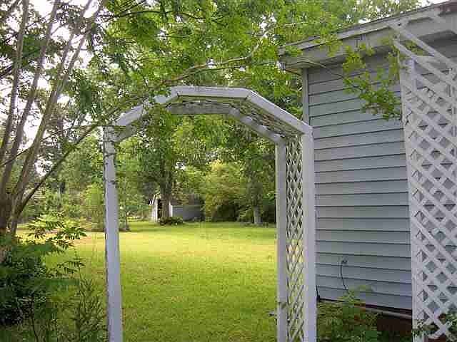2nd image of 2325 Evergreen Dr