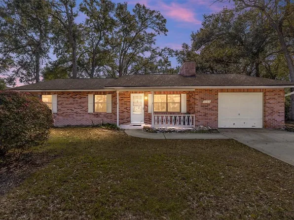 2068 NE 45th St, Ocala, FL 34479