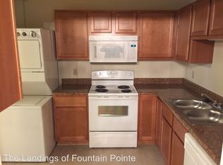 6069 Fountain Pointe APT 08, Grand Blanc, MI 48439