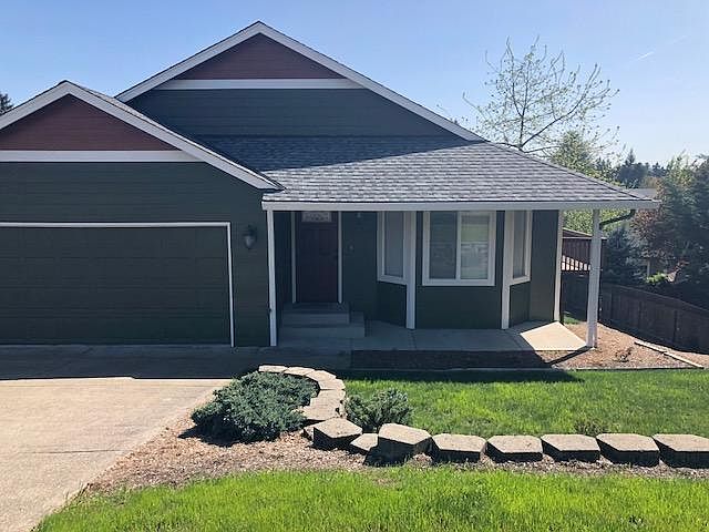 1st image of 3913 NE 39th St