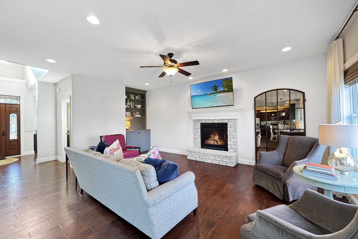 next background image