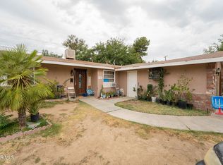 302 E Avenue R #11, Palmdale, CA 93550