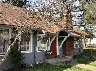 39 N M St, Cottage Grove, OR 97424