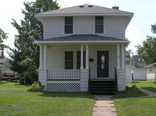 389 Cass Ave, Kingsford, MI 49802