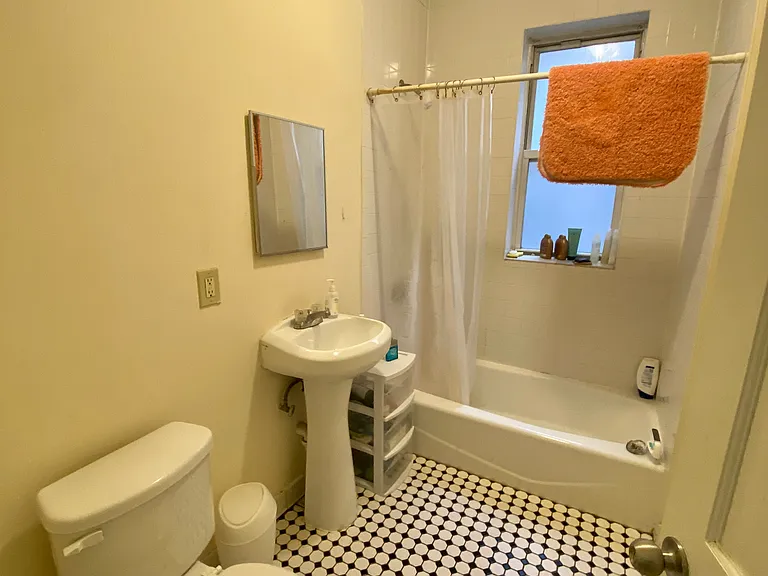 108 Peterborough St #1 — Photo 3