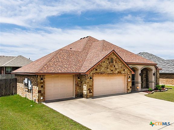 3rd image of 3602 Dodge City Dr