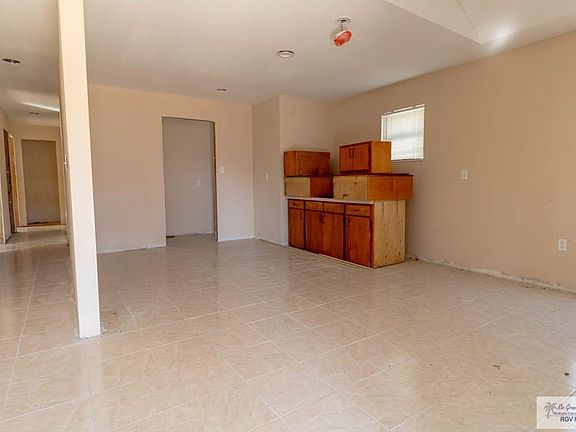 4th image of 322 Retamosa Ave