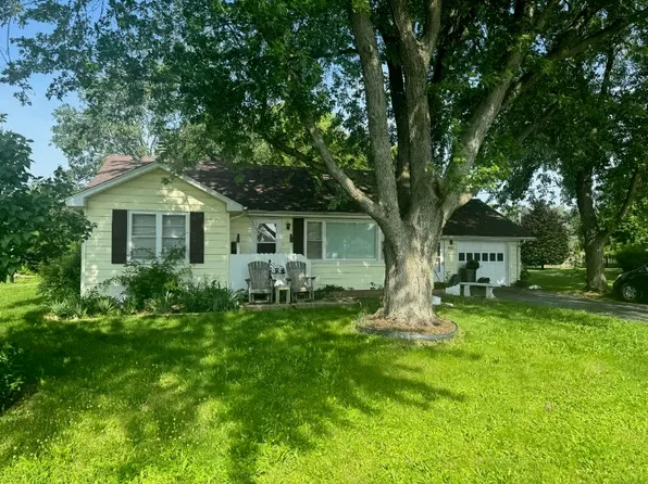 3707 Fairview Ave, Johnsburg, IL 60051