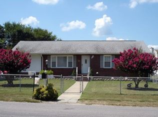 21512 Robertson Ave, South Chesterfield, VA 23803