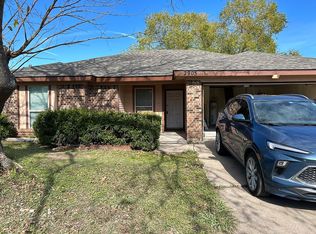 2903 Allen Ct, Arlington, TX 76014