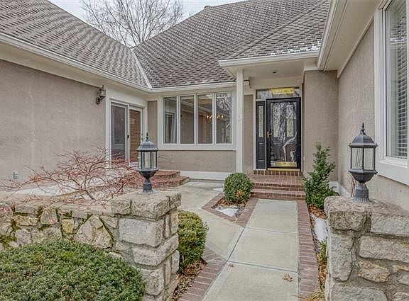 2nd image of 11209 W 120th St