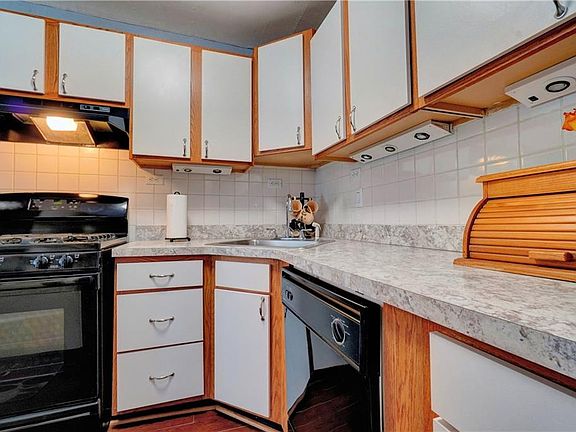 3rd image of 1366 Virgilina Ave