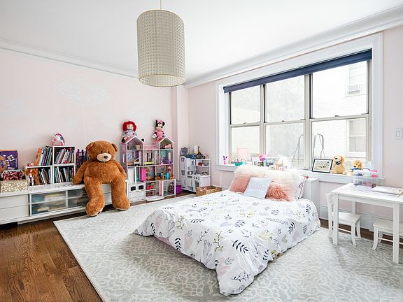 5th image of 317 W 89th St APT 1WF