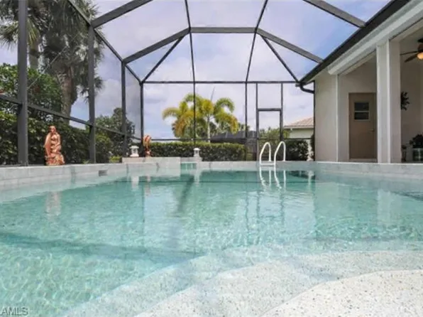 8011 Gator Palm Dr, Fort Myers, FL 33966