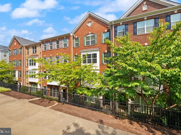 2289 Kew Gardens Dr, Woodbridge, VA 22191