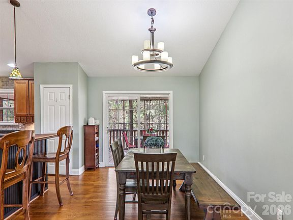 5th image of 74 Woodson Dr