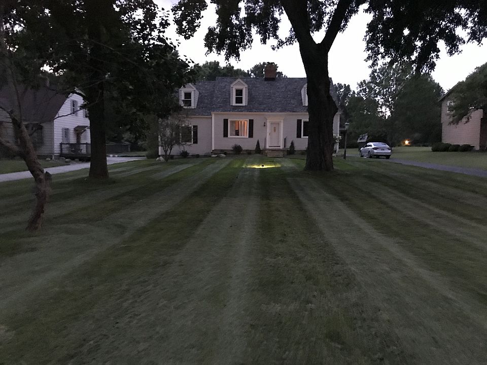 1st image of 885 East Ave