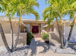 2504 Hibiscus Dr W, Belleair Beach, FL 33786