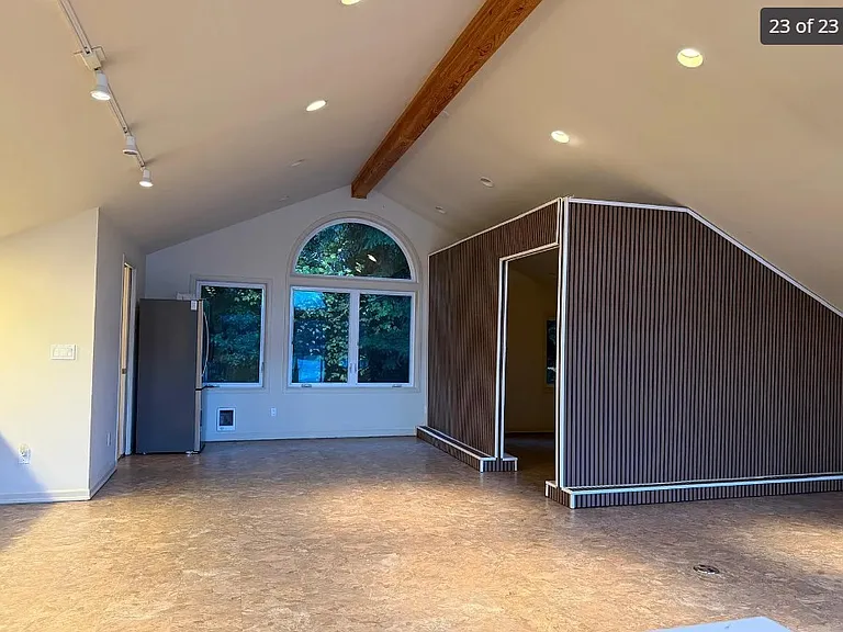 1820 W Lake Sammamish Pkwy NE — Photo 8