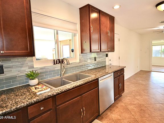 4th image of 1215 W COLTER Street