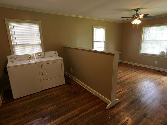 5th image of 124 Orange St