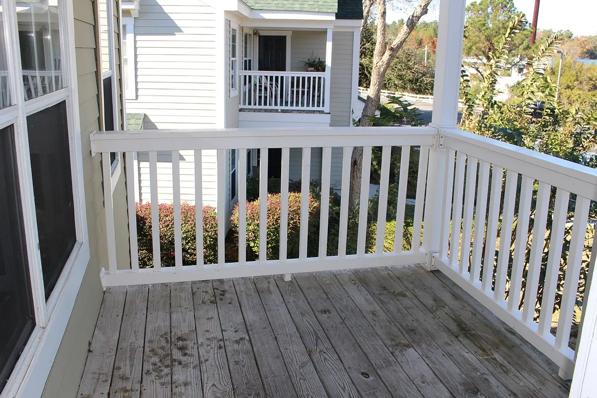 Building Photo - 10 Old South Ct #C