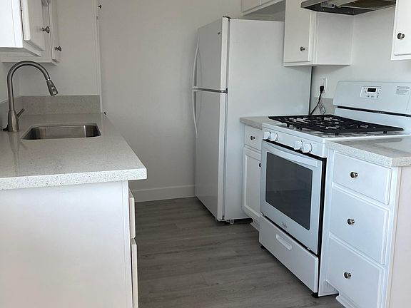 2nd image of 100 E Center St #100